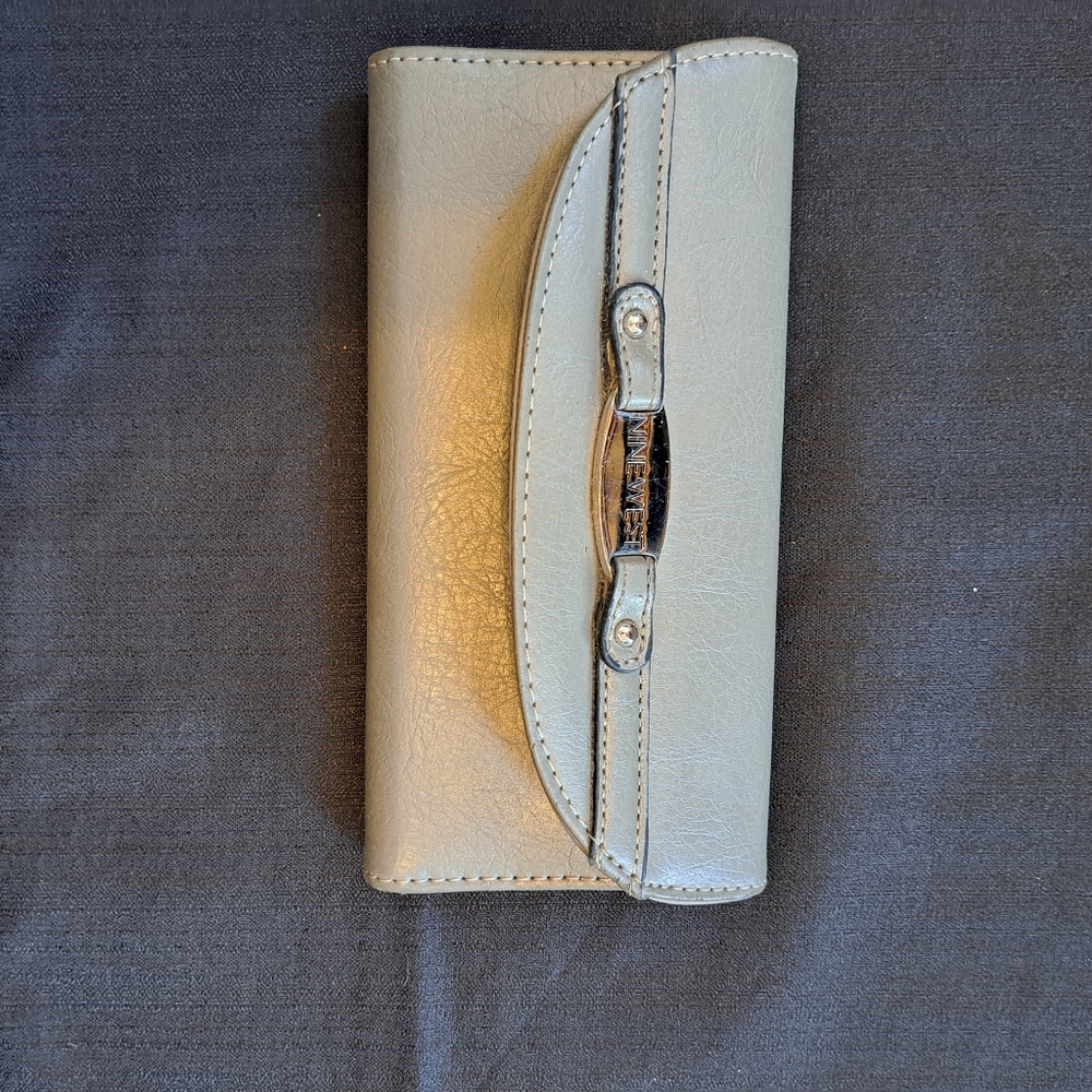 Nine West wallet grey